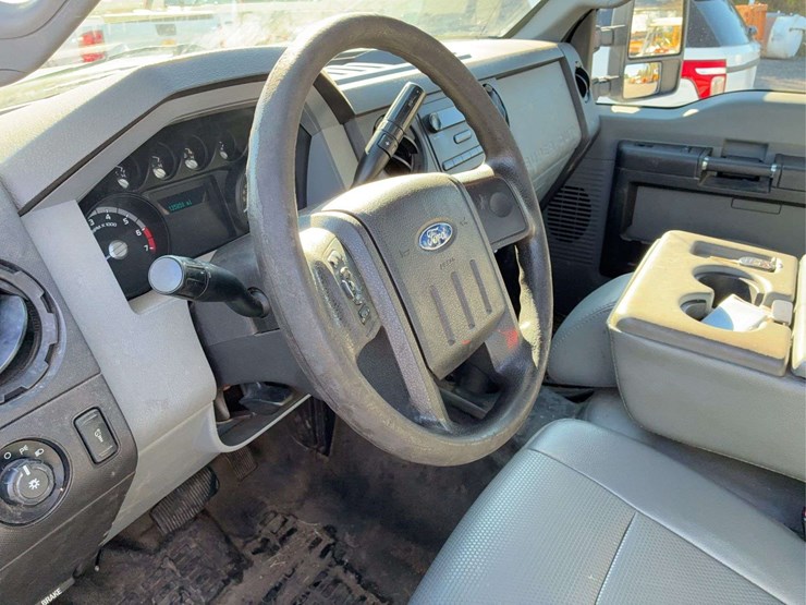 2012-ford-f350-image-25