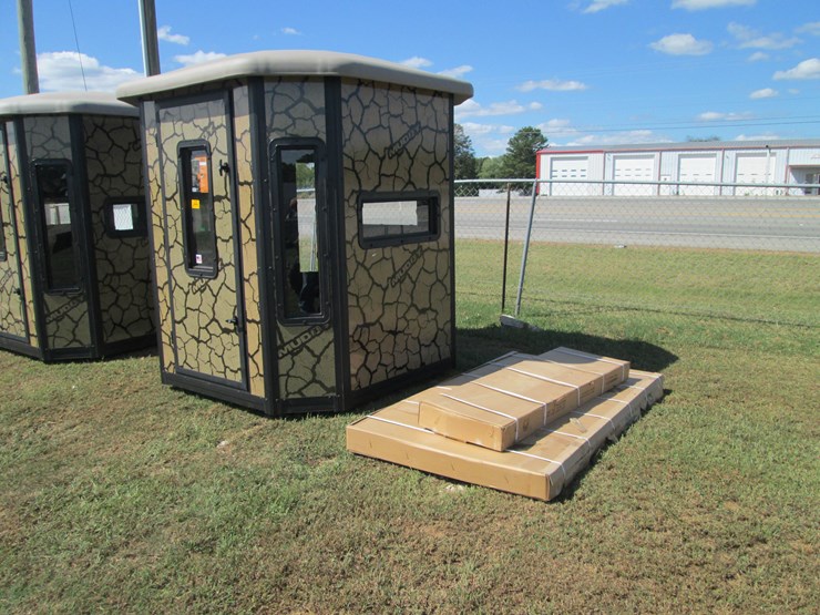 #5258-•-unused-muddy-bull-st-box-blind-w/-10'-observation-tower-image-1