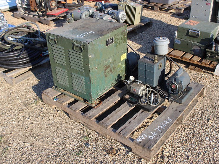 #8174-•-pallet-of-misc-items-image-1