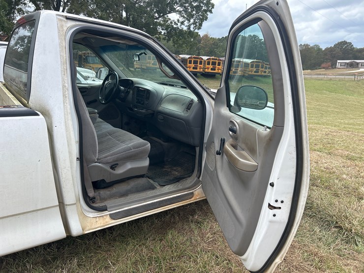 1999-ford-f150-image-13