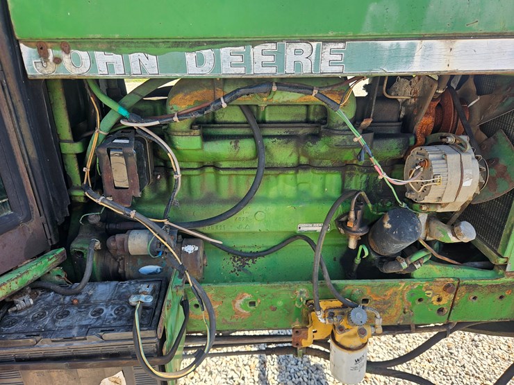 john-deere-3040-image-23