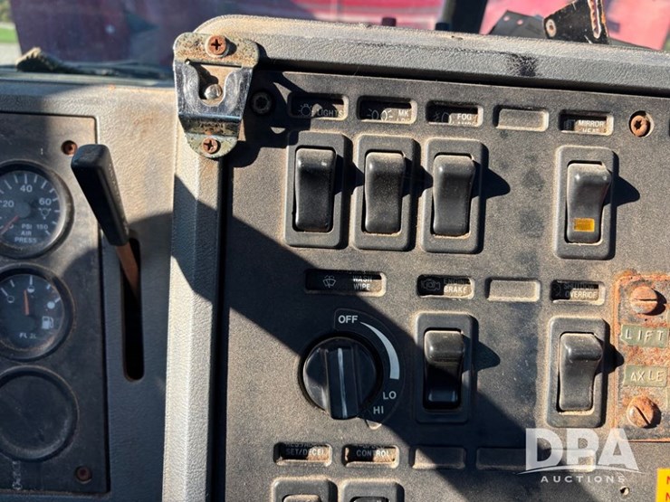 mack-ch613-image-59