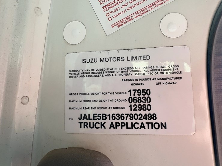 2006-isuzu-nqr-image-24