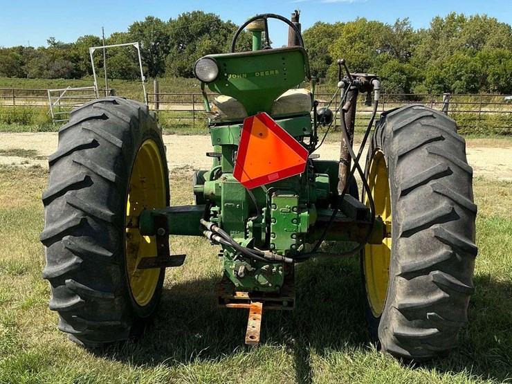 john-deere-720-image-2