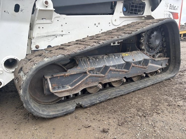 2021-bobcat-t770-image-15