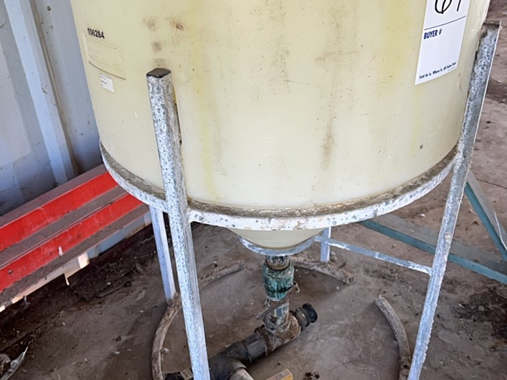60-gallon-mixing-cone-with-stand-and-fittings-image-2