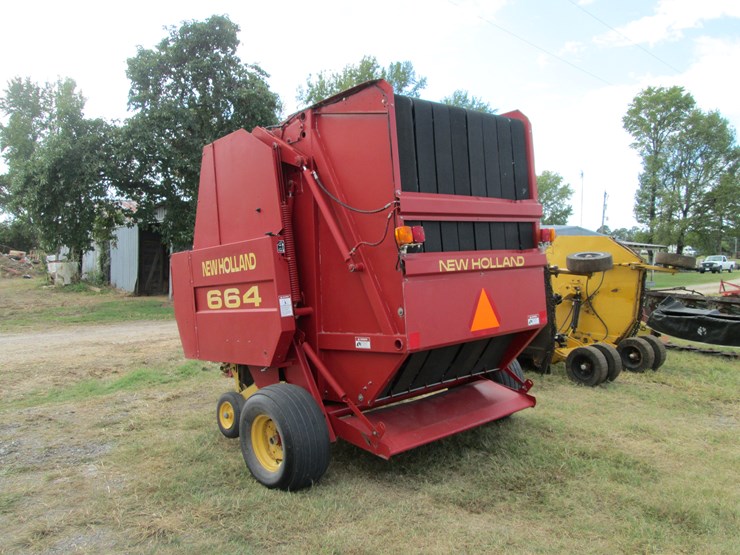 new-holland-664-image-4