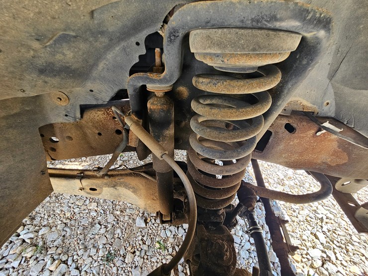 2005-ford-f550-image-63