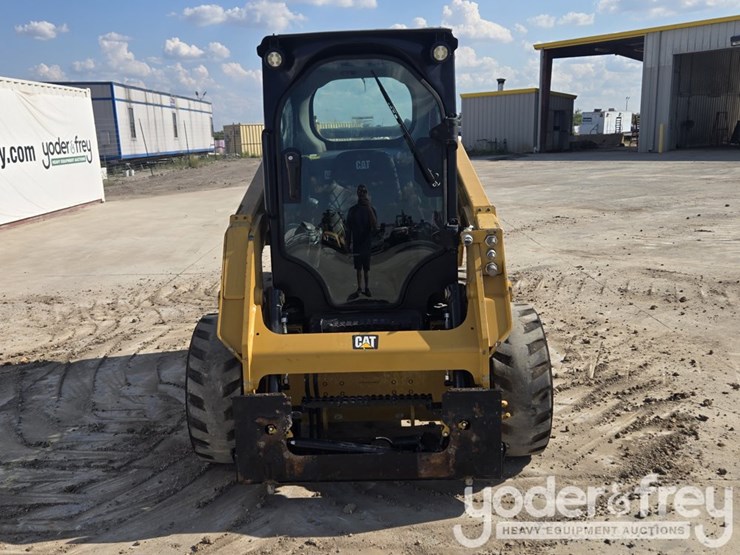 2016-caterpillar-232d-image-8