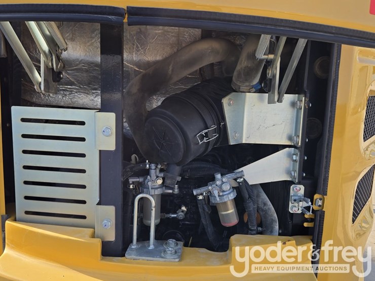 2022-deere-26g-image-47
