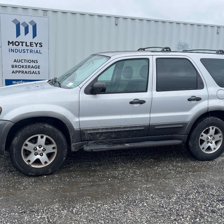 2004 FORD ESCAPE XLT