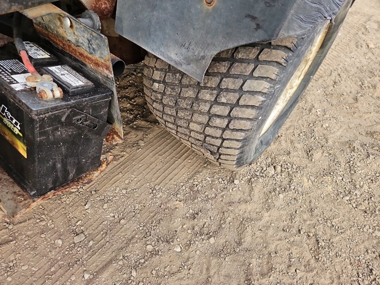 toro-worksman-3200-utility-cart-image-11