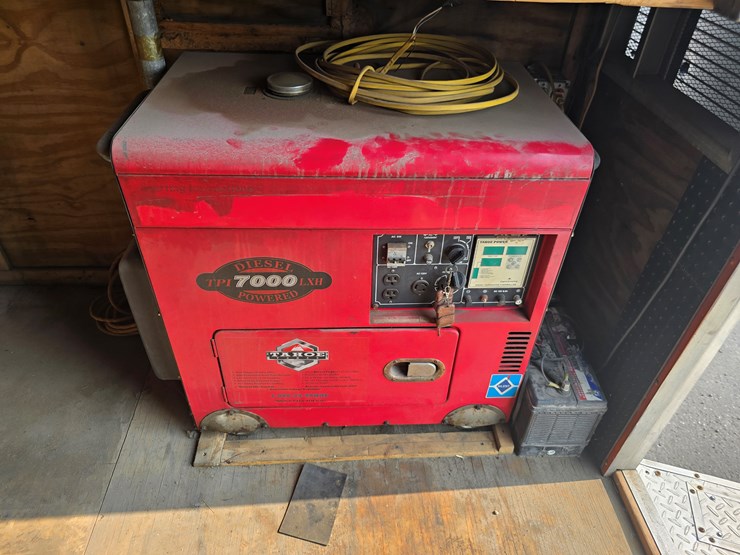 #20948-•-1998-forest-river-sierra-trailer-and-generator-image-24