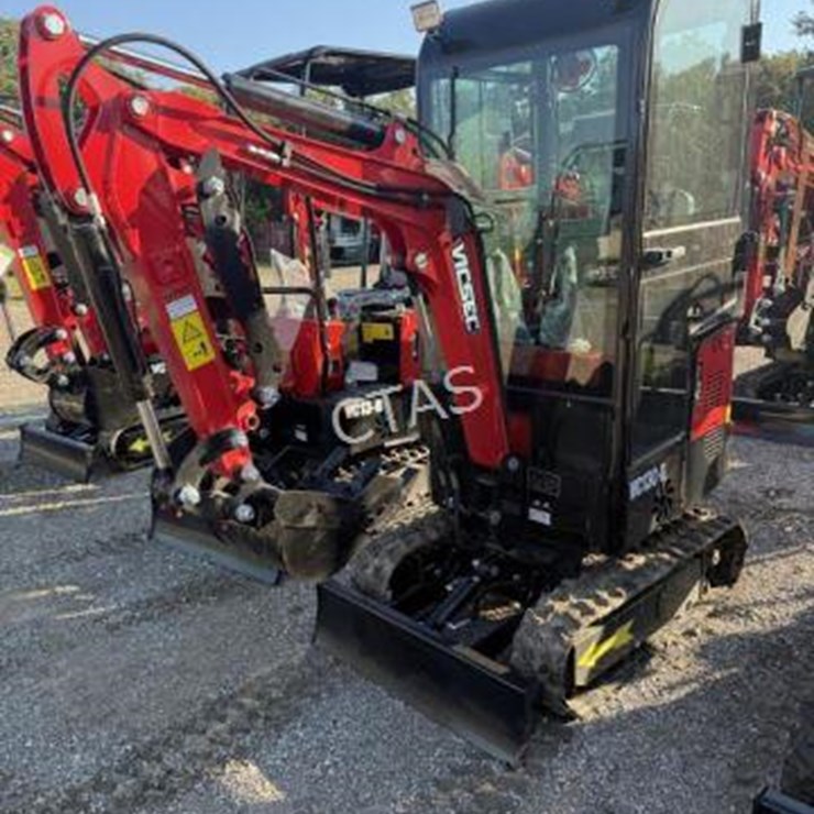 #41 • Mini Excavator - Gas - Model: 13C-R