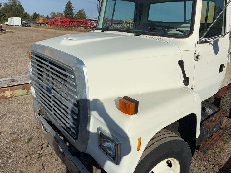 1997-ford-n-series-truck-with-truck-mounted-attenuator-(tma)-with-lindsay-barrier-systems-inc.-u-mad-cartridge-(crash-cushion)-image-19