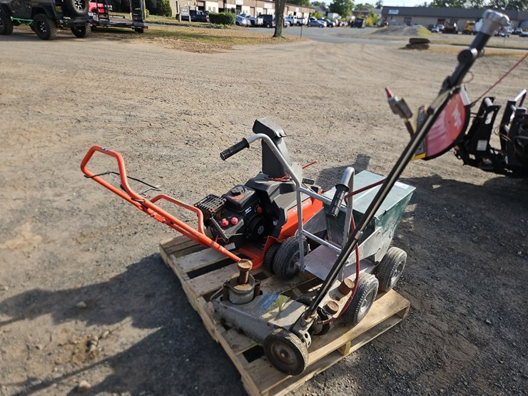 ariens-snow-thrower,-image-3