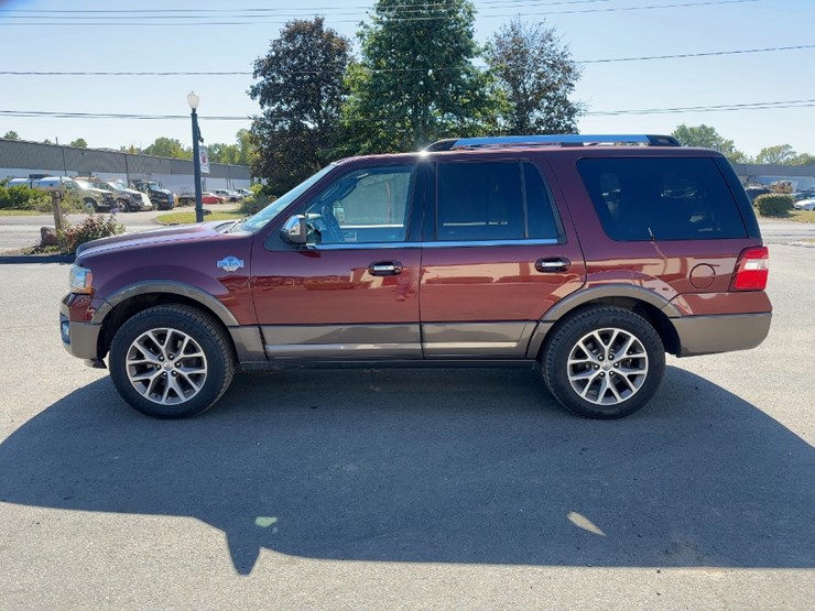 2015-ford-expedition-image-2