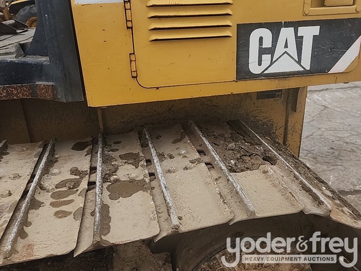 2008-caterpillar-d3k-lgp-image-23