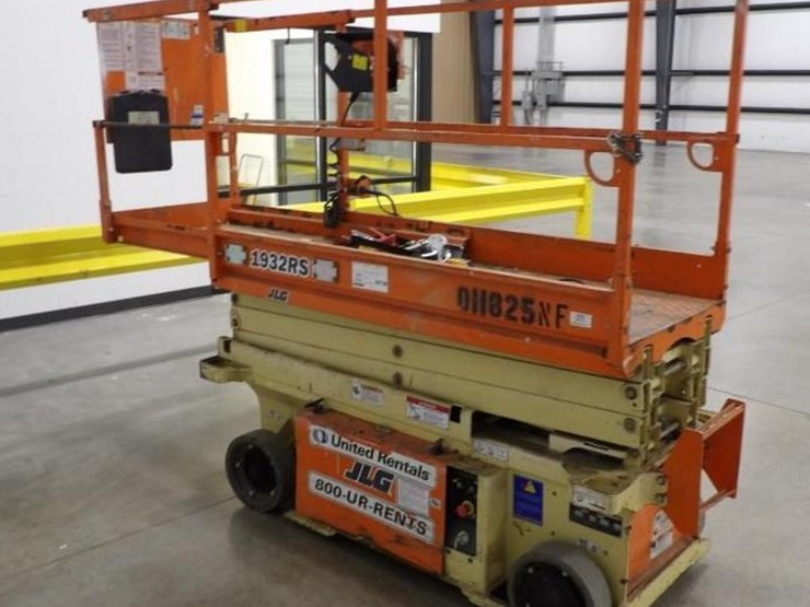 2013-jlg-1932rs-image-2