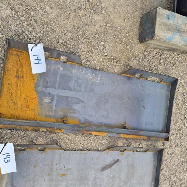 Heavy Duty Skid Steer Mounting Plate
