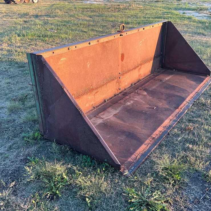 Farmhand Bucket