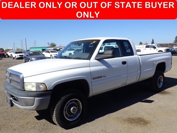 2001-dodge-ram-2500-image-1
