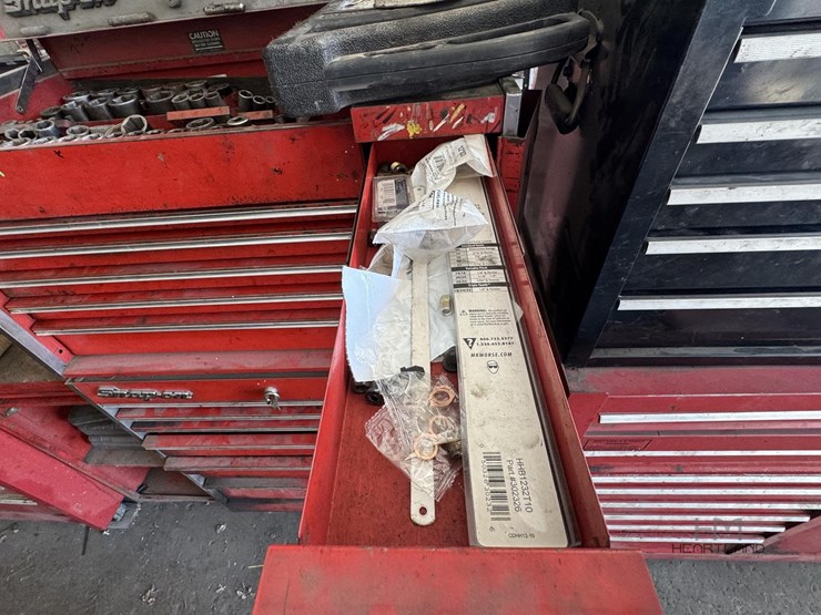snap-on-rolling-tool-box-&-top-chest-with-side-cab-snap-on-rolling-tool-box-&-top-chest-with-side-cab-image-15