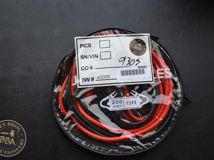 future-200-amp-13-ft-jumper-cables-with-storage-case-image-1