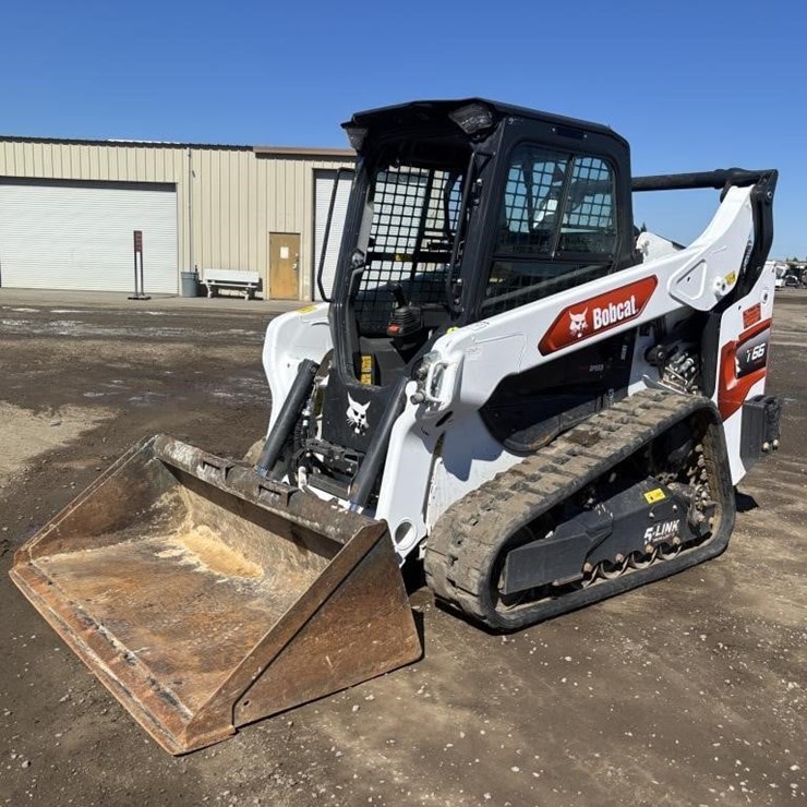 2024 BOBCAT T66