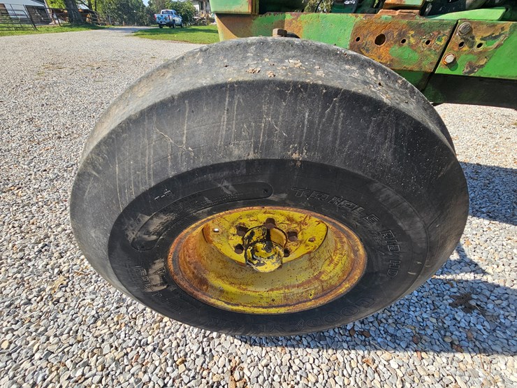 john-deere-3040-image-70
