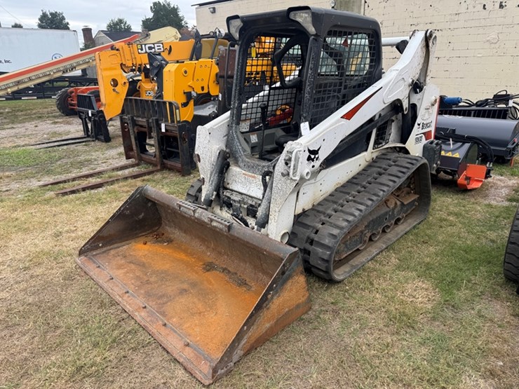2019-bobcat-t595-image-1