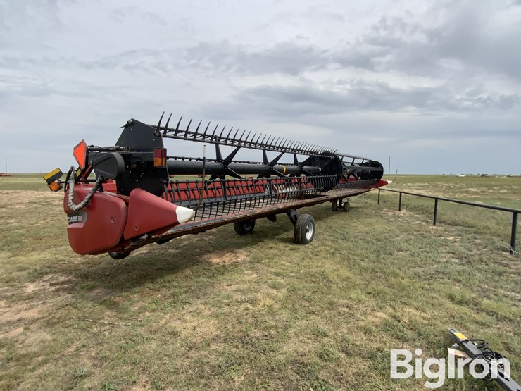2014-case-ih-3152-image-3