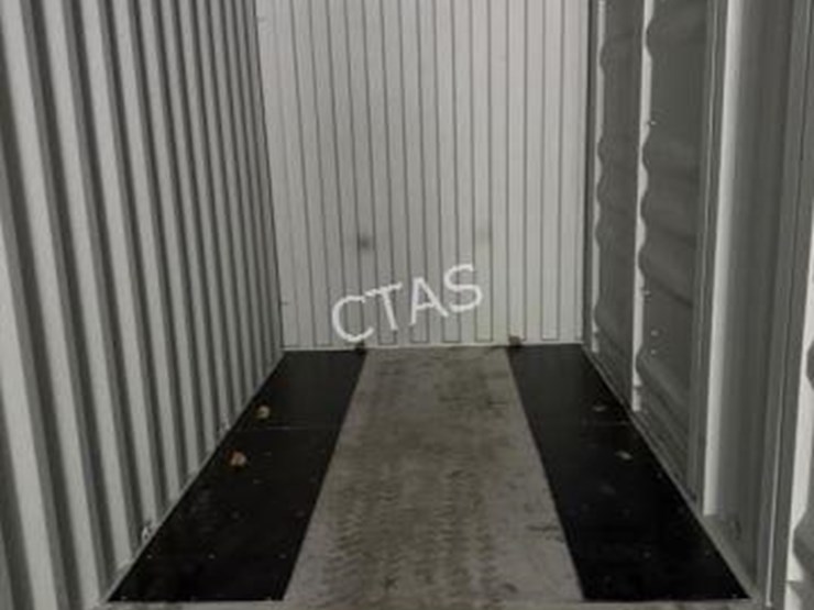 #82-•-40'-high-cube-conex/shipping-container---one-trip-image-11