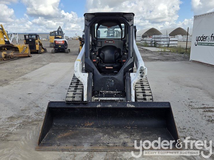 2022-bobcat-t64-image-8