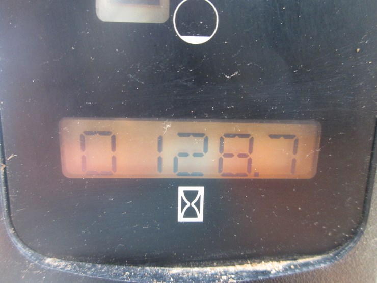 2009-case-420ct-image-23