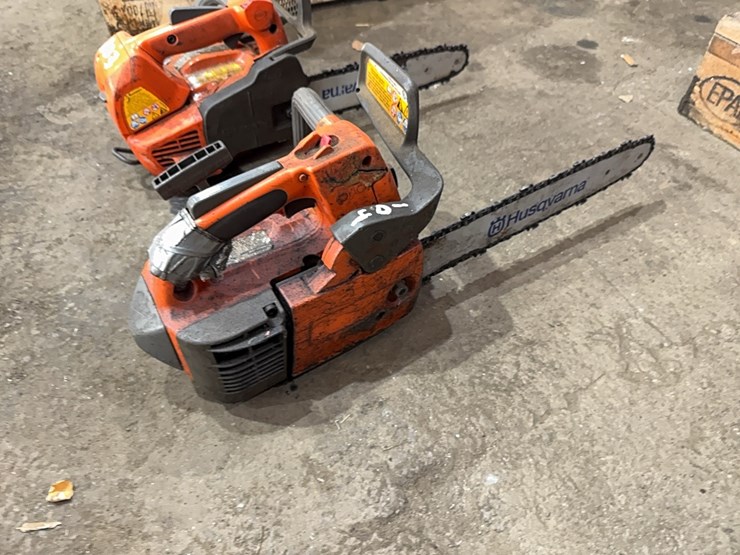 husqvarna-338xpt-chain-saw-support-equipment-image-1