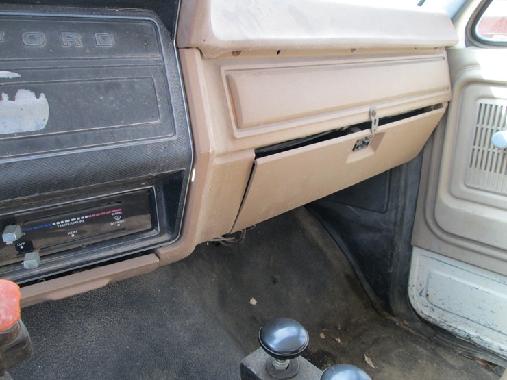 1989-ford-f700-image-31