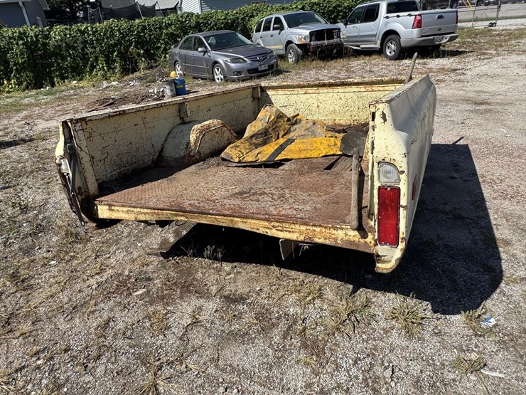 lot-of-(2)-pickup-truck-beds-lot-of-(2)-pickup-truck-beds-image-5