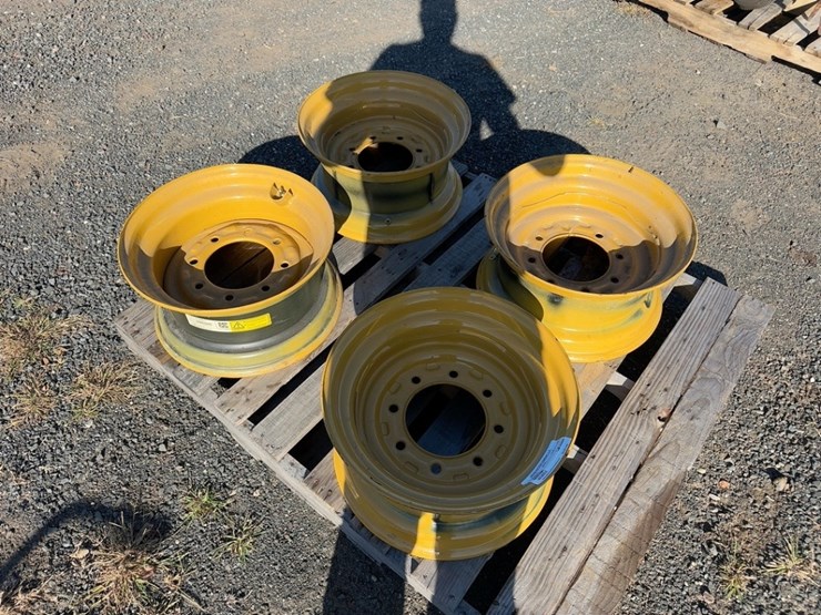 (4)-steel-skid-steer-wheels-image-4