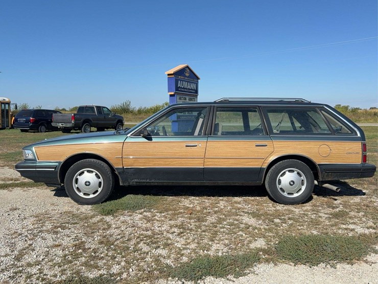 1194-buick-century-woody-station-wagon-image-1