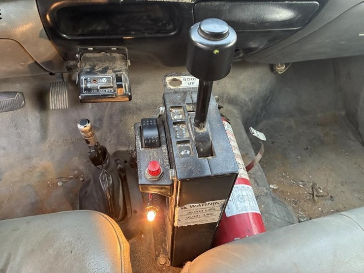ford-f650-image-15