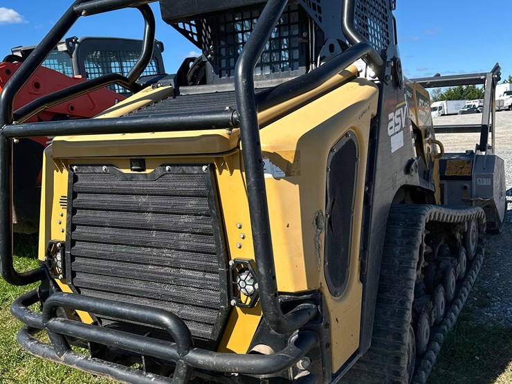 2018-asv-posi-track-rt120f-image-13