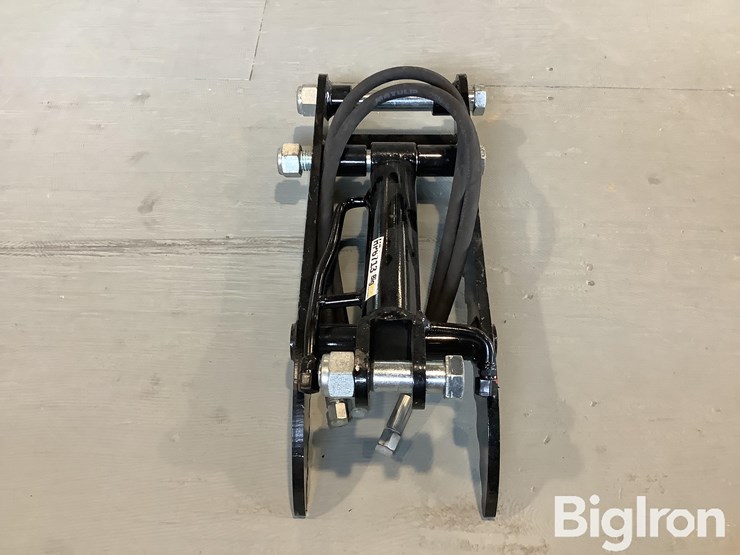mini-excavator-hydraulic-thumb-image-6