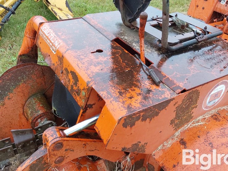 ditch-witch-v30-image-17