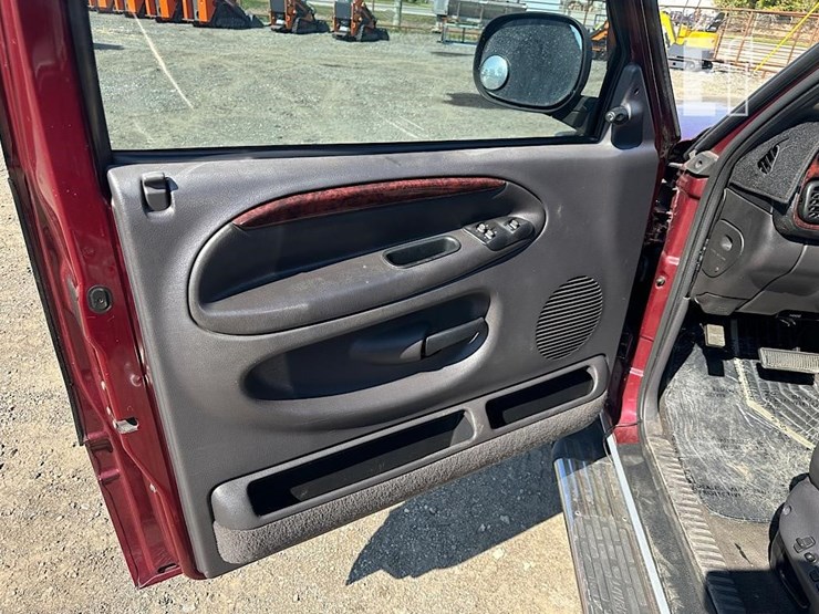 2000-dodge-ram-2500-image-10