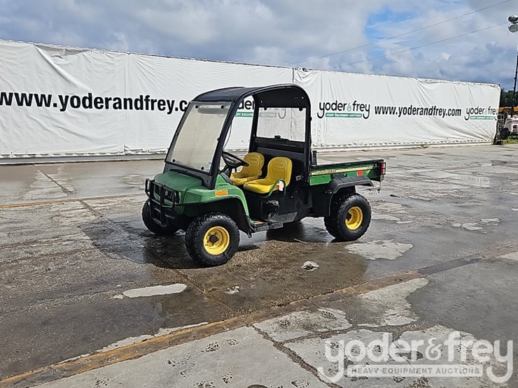 2014-john-deere-gator-tx-image-2
