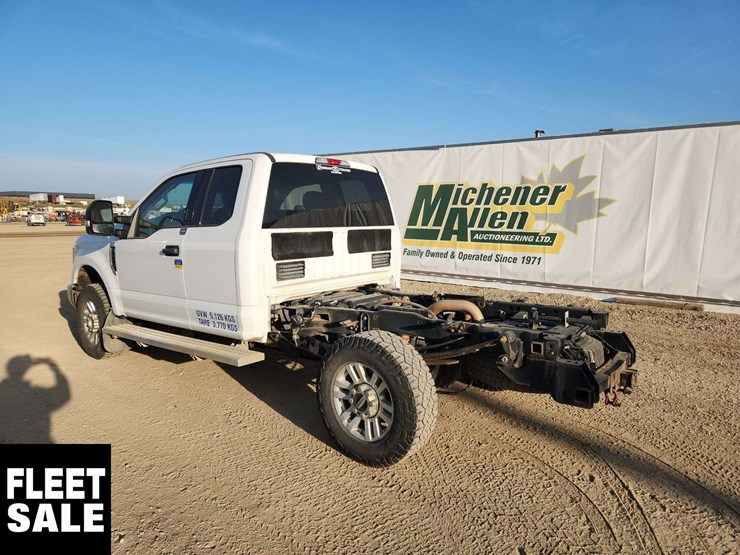2018-ford-f350-image-3