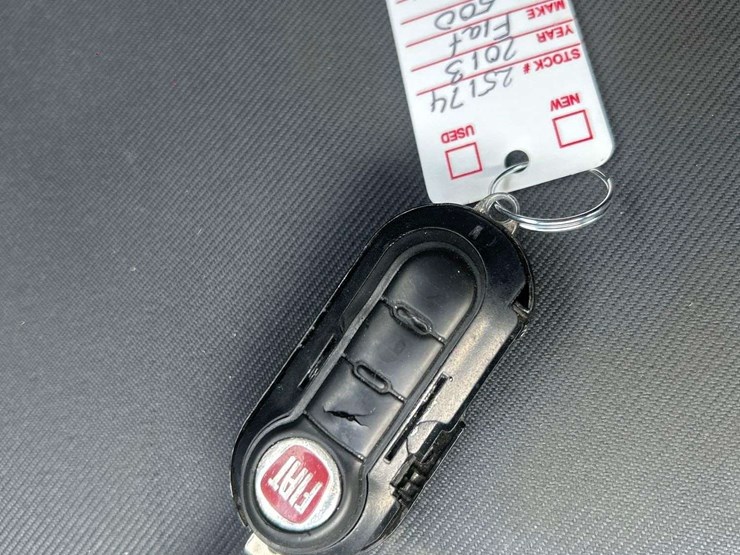 2013-fiat-500-image-28