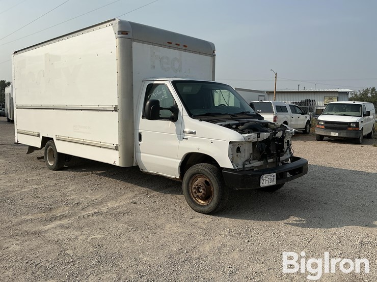 2009-ford-e350-image-3