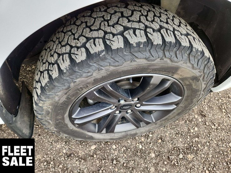 2022-ford-f150-xlt-image-32